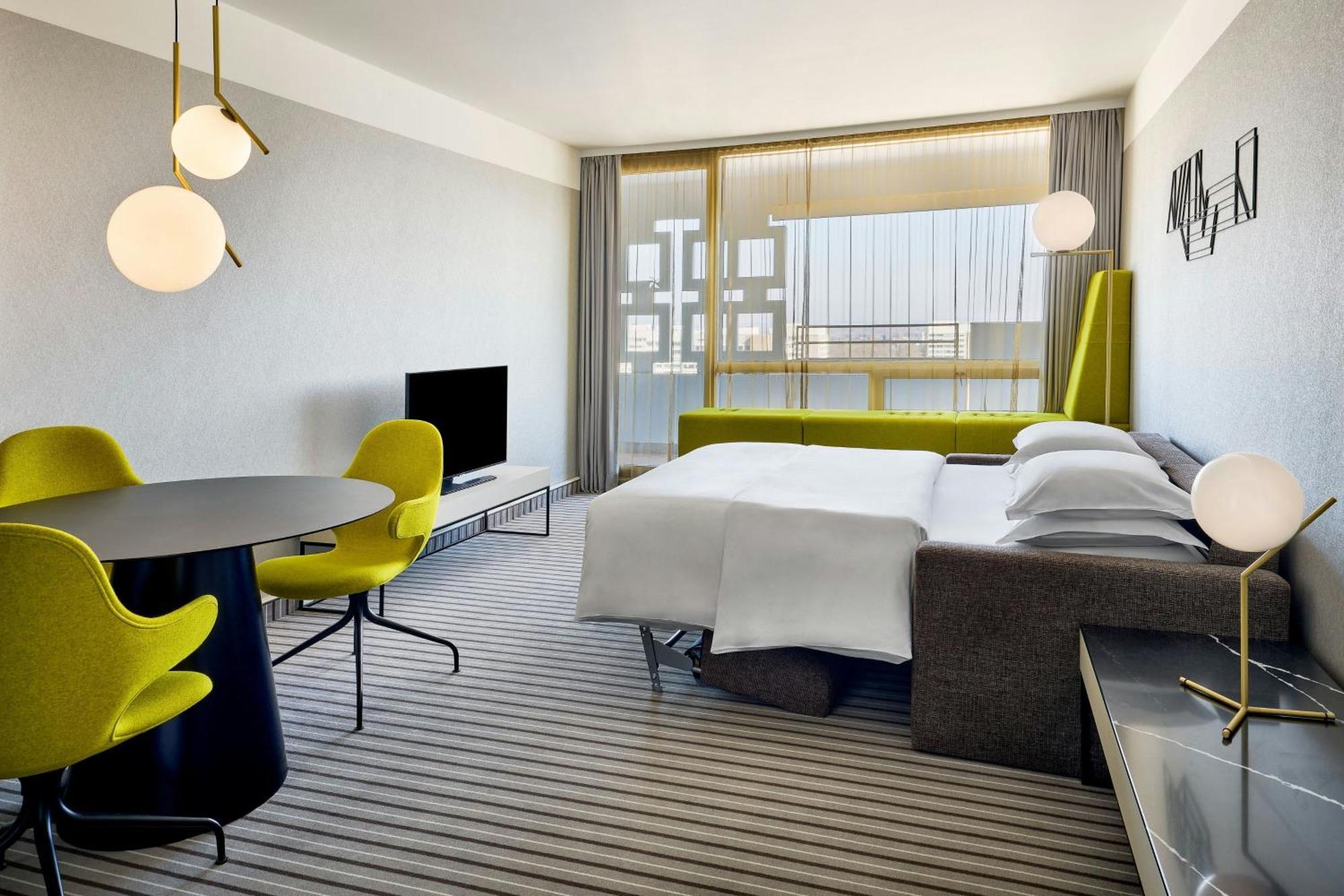 Hotel Sheraton Arabellapark 4*